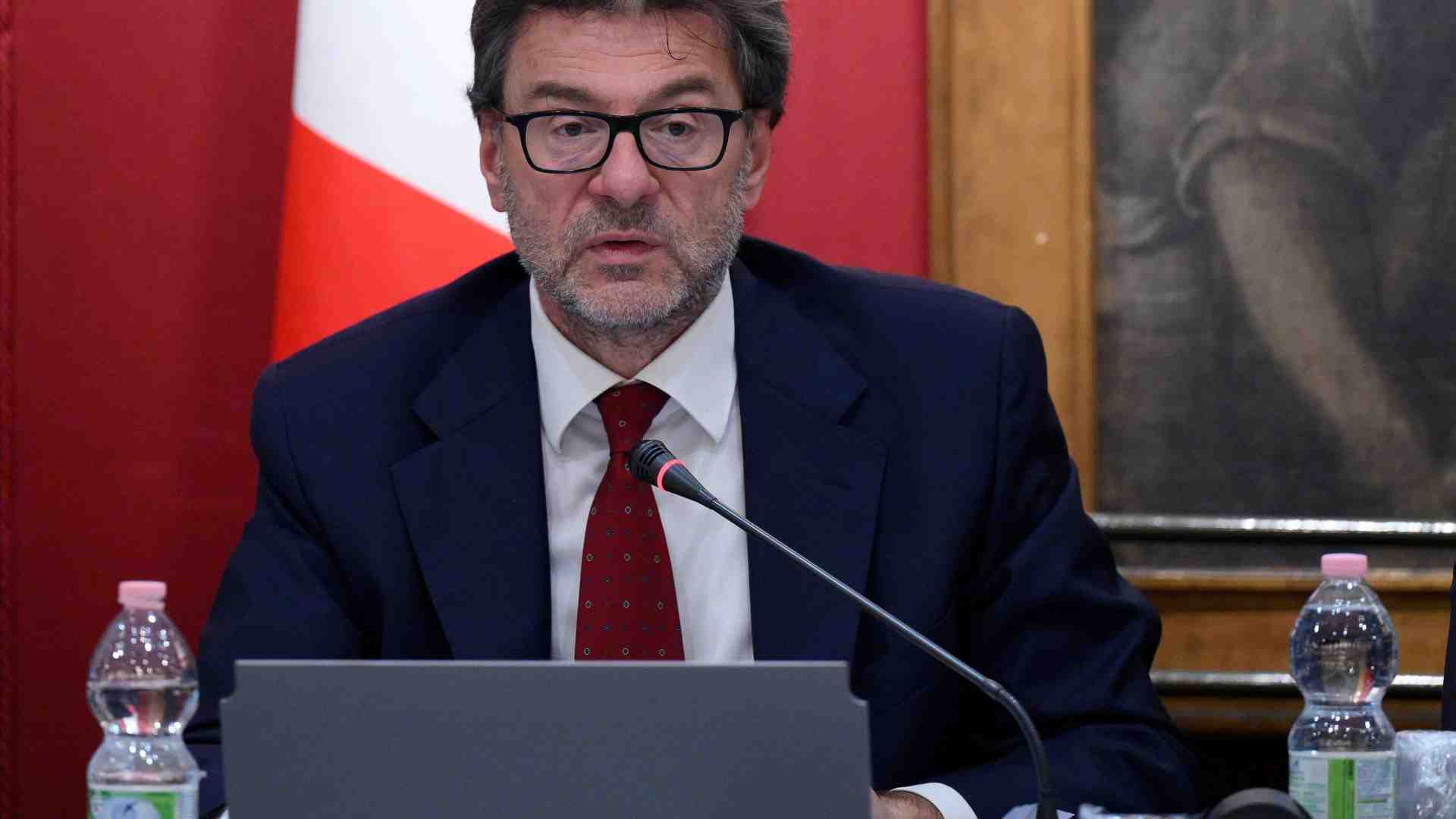 Immagine di Giorgetti: nessuna nuova tassa, risponderemo con i fatti
