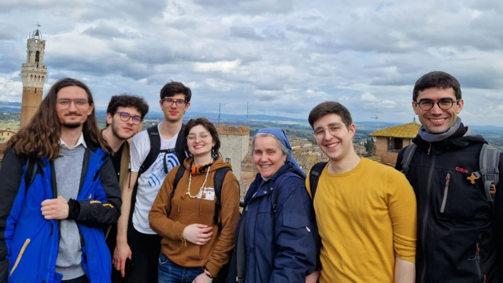 Immagine di Da poliziotta a suora: «Così continuo ad aiutare le vittime della violenza»