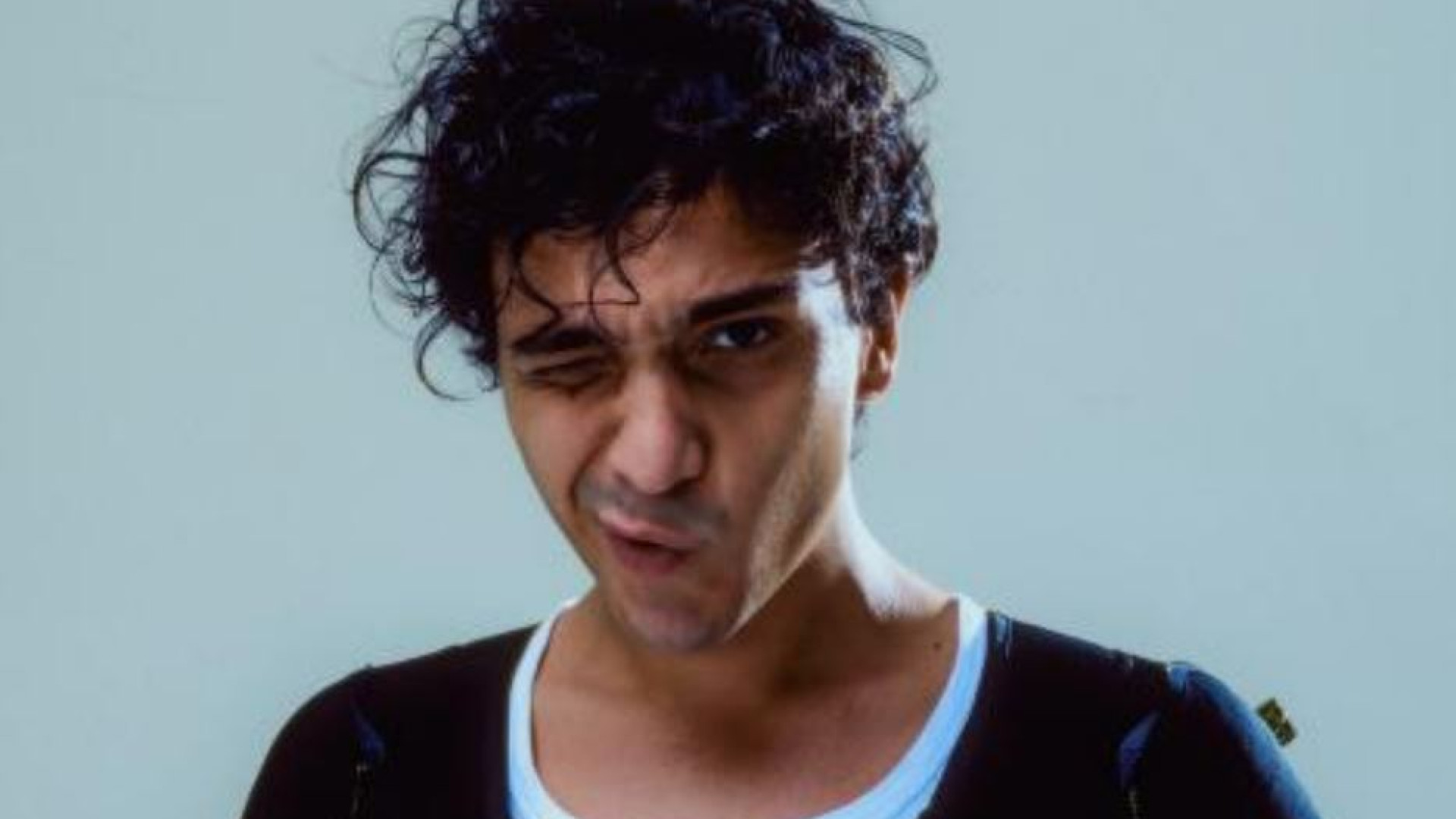 Immagine di Tananai: «Protesto contro il pop che ti brucia»