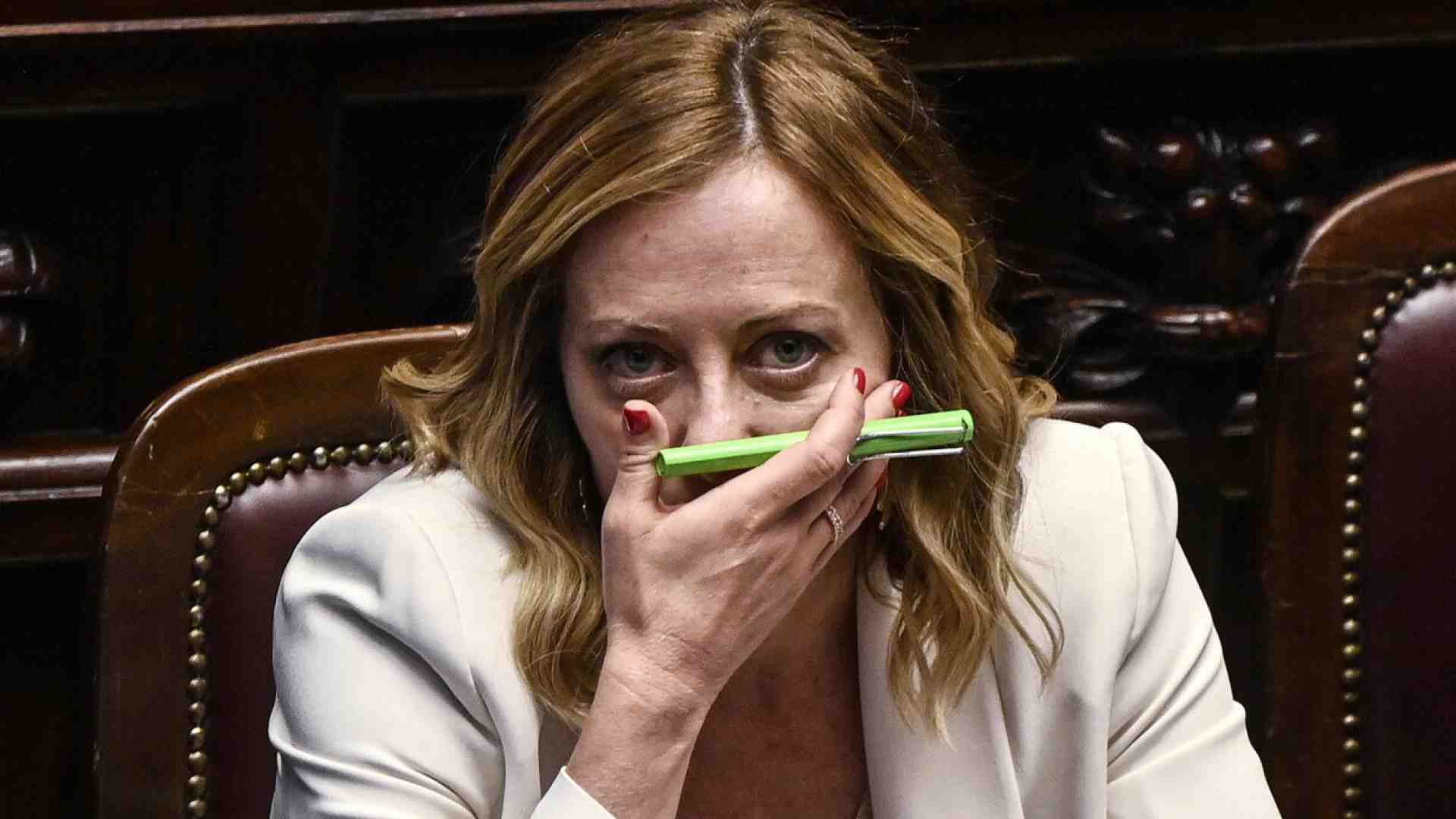 Immagine di Meloni in Parlamento: cronaca di cosa accadrà, tra pipponi della sinistra e faccine della premier