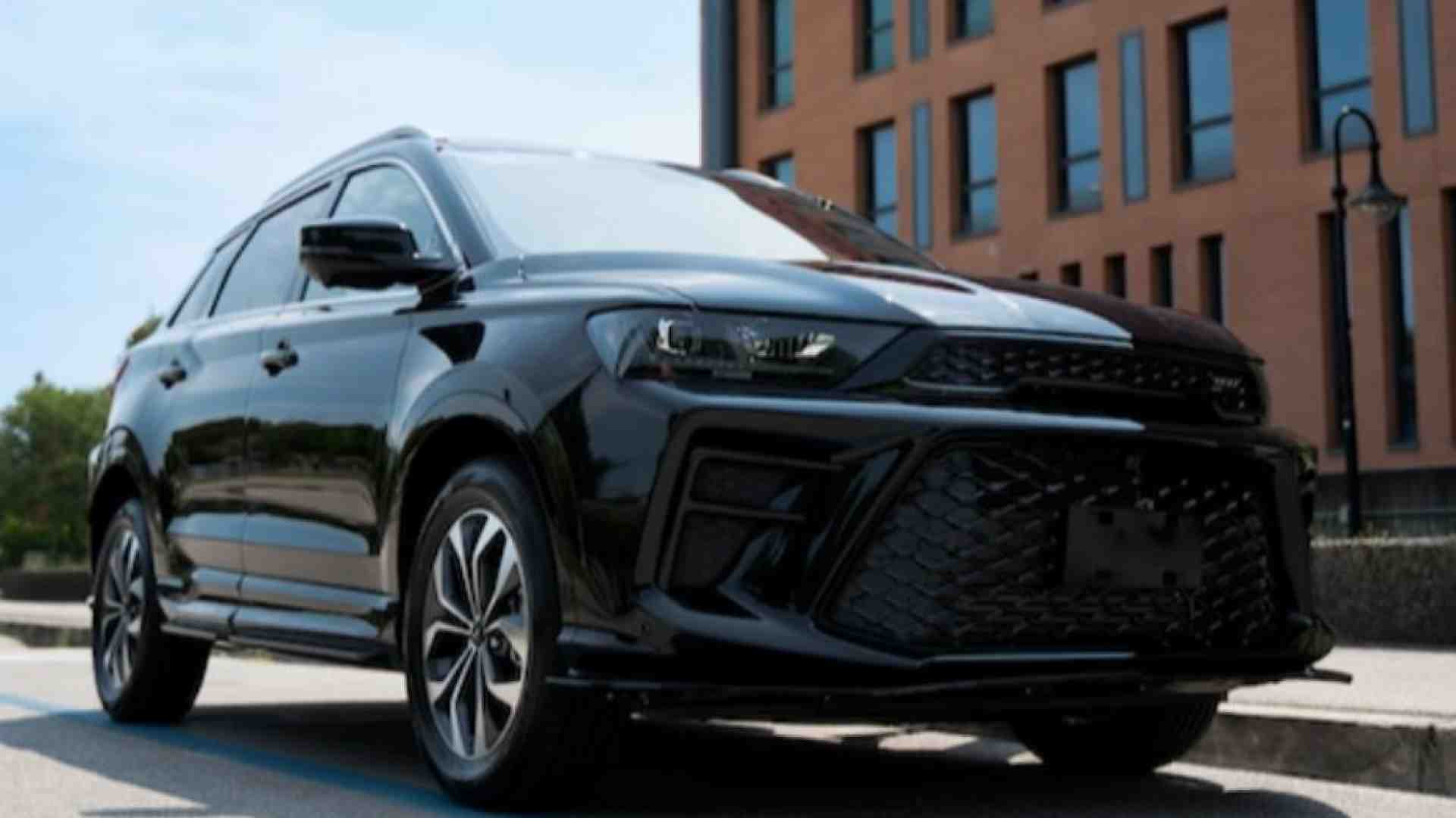 Immagine di Dalle moto ai Suv: SWM ci prova con due ruote in più