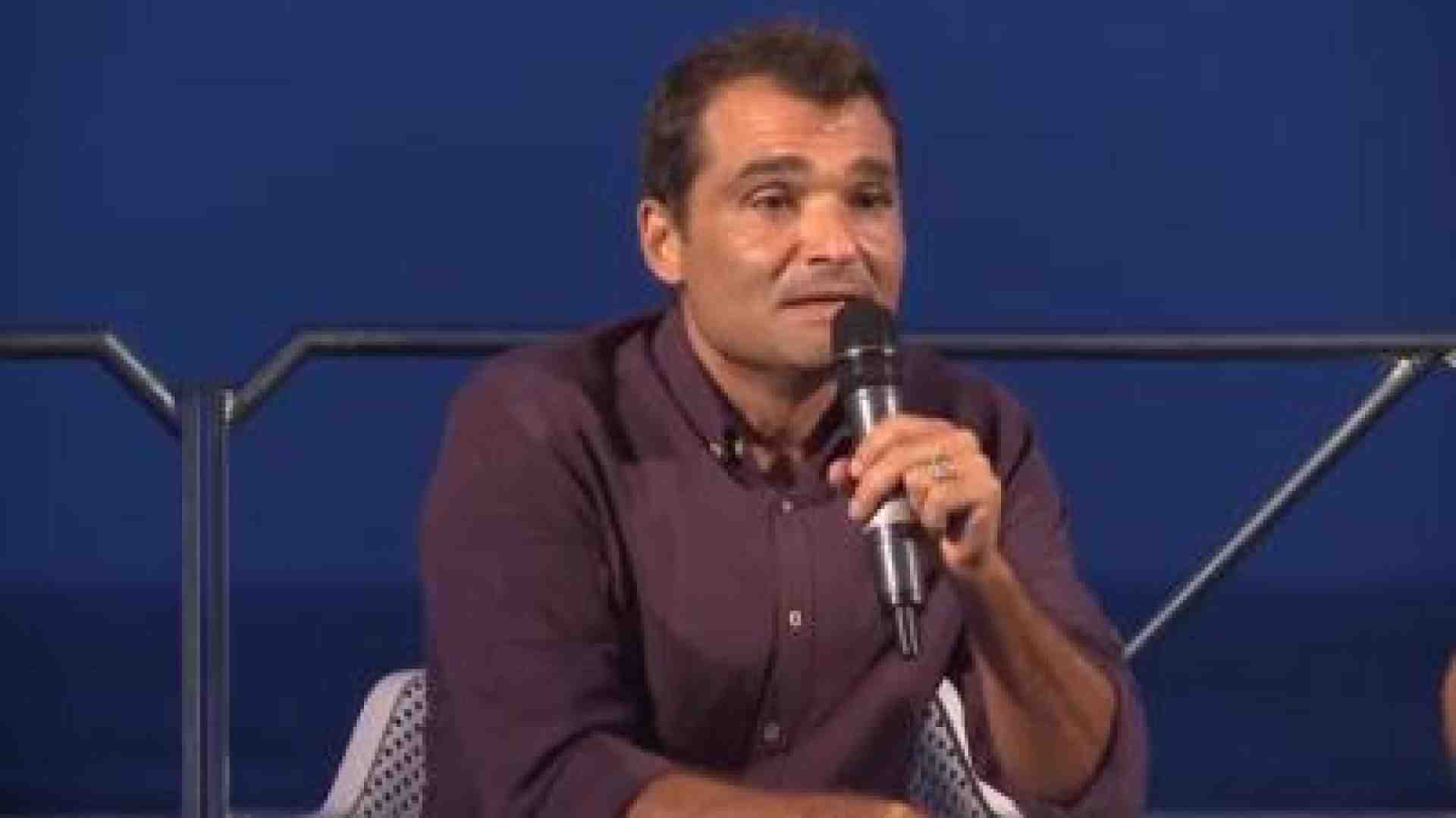 Immagine di Stroncare a malincuore Mencarelli, che se la prende con la famiglia e idolatra lo stato