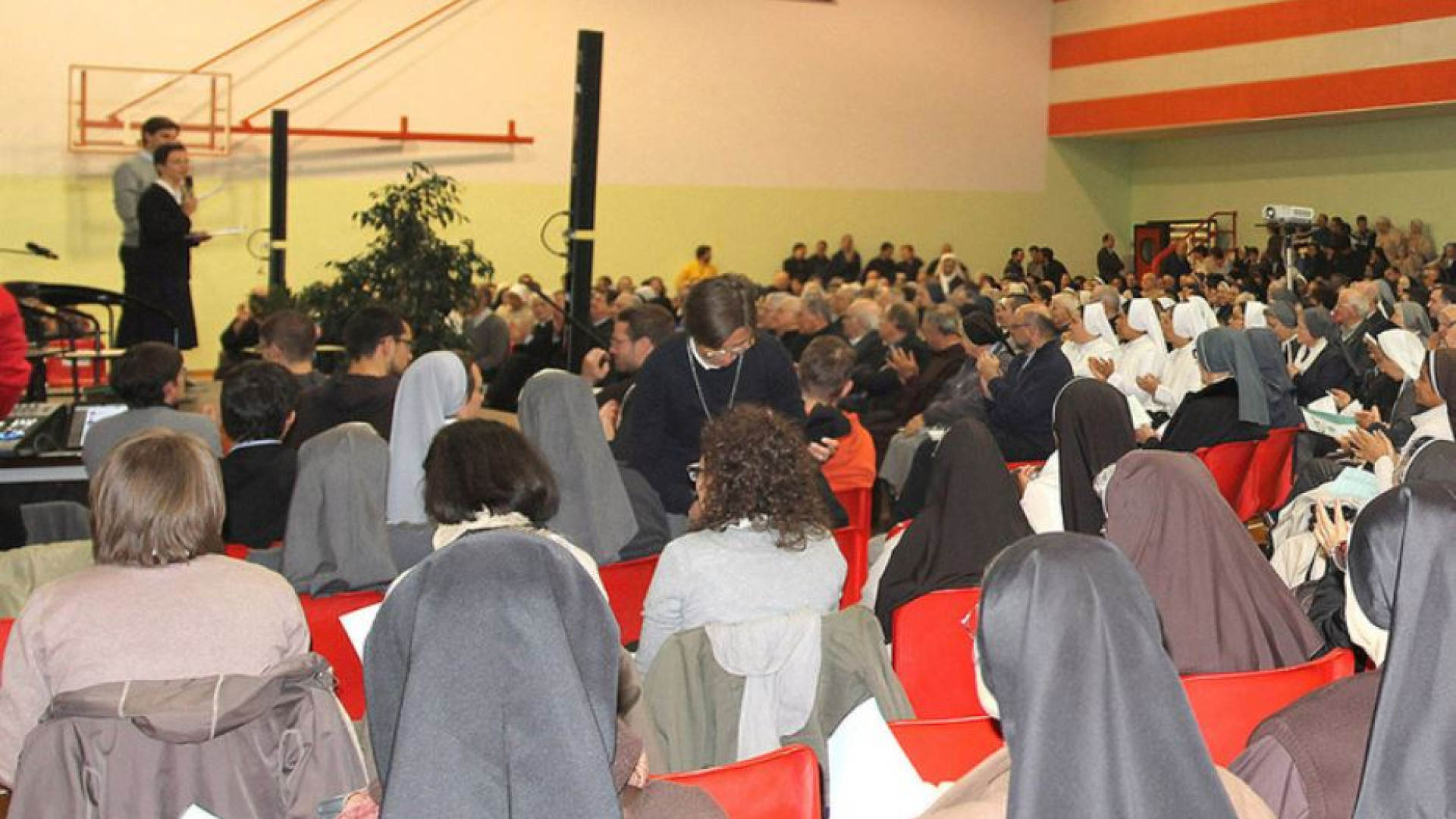 Immagine di Consacrati a confronto sul tema della vita comunitaria
