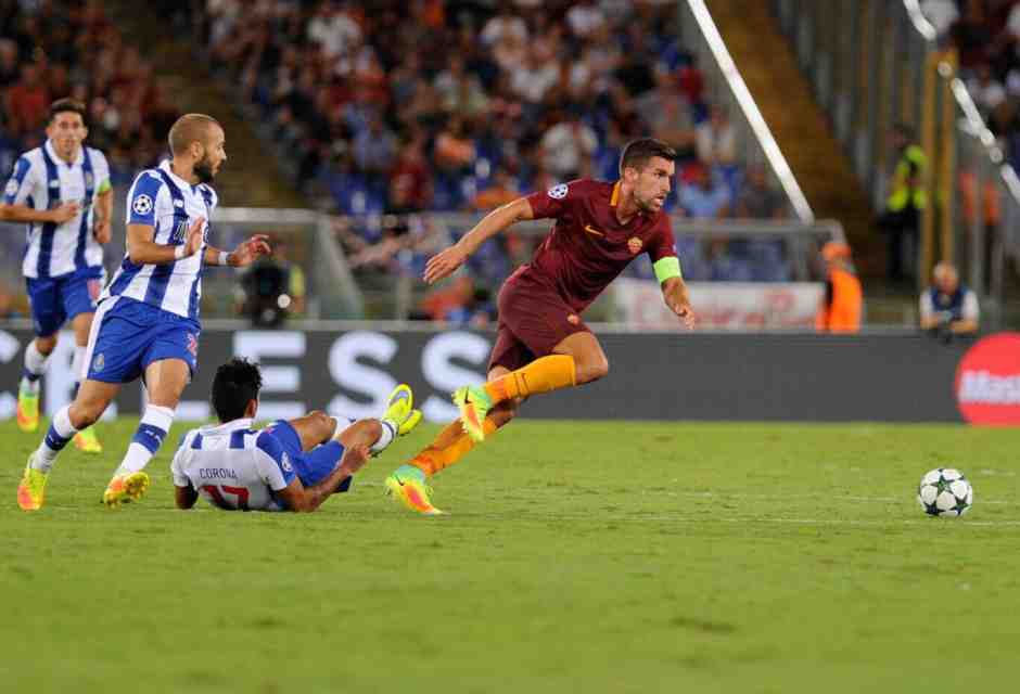 Kevin Strootman con la maglia della Roma (foto LaPresse)