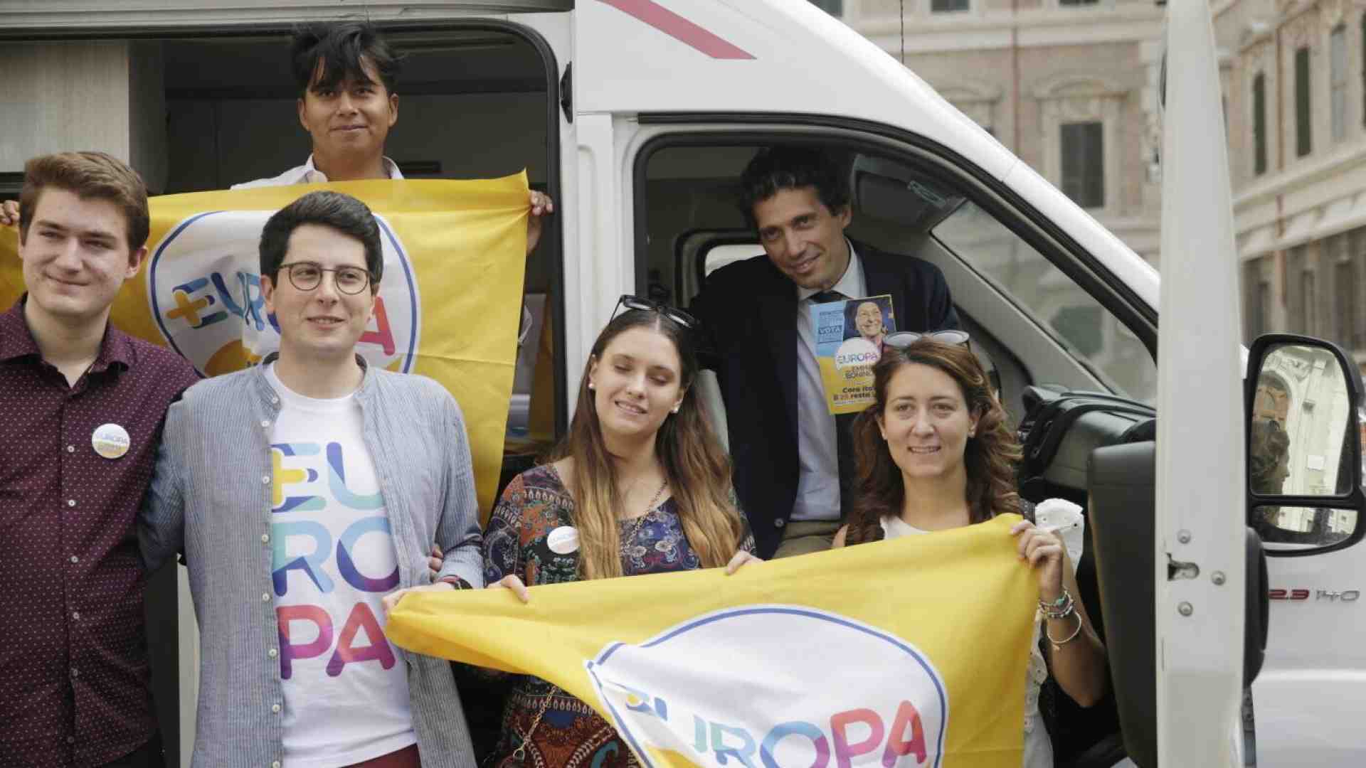 Immagine di Piccoli leader crescono. I giovani che fanno politica