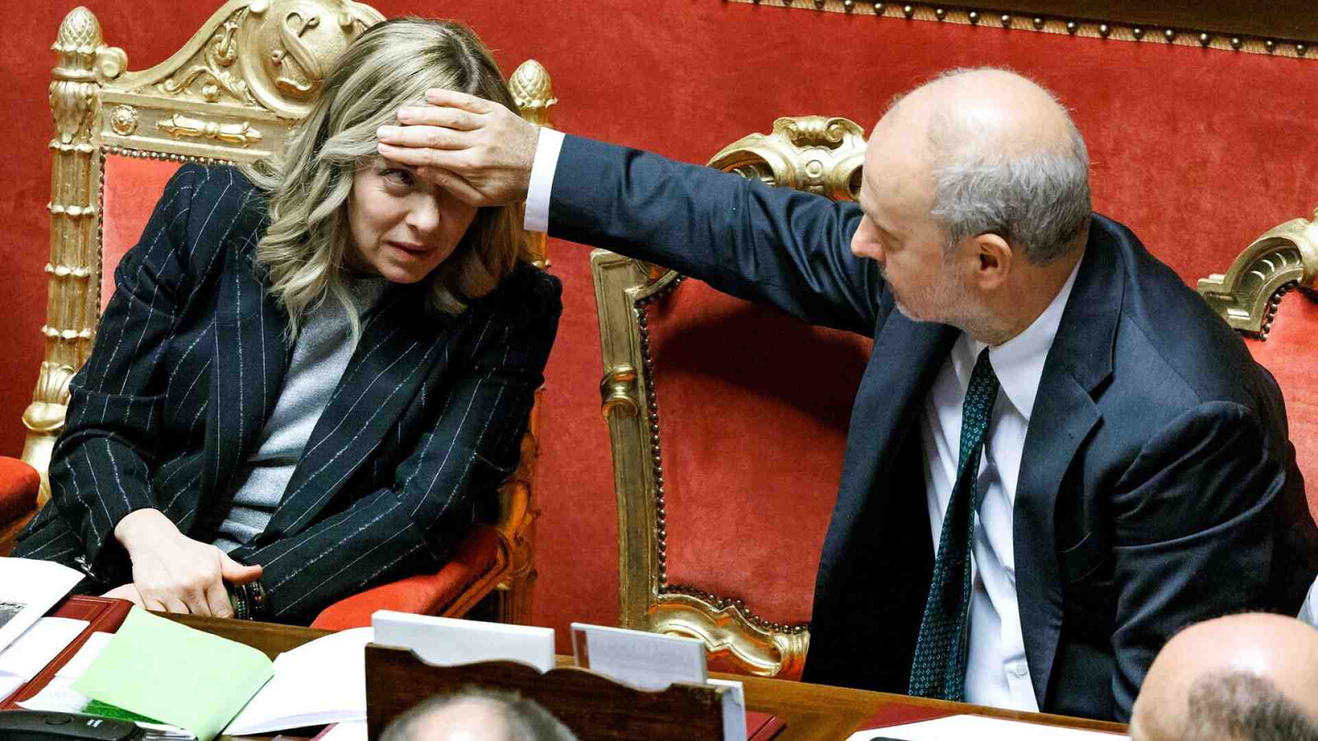Immagine di Governo e opposizione litigano sulla spesa sanitaria senza fare i conti con l’algebra