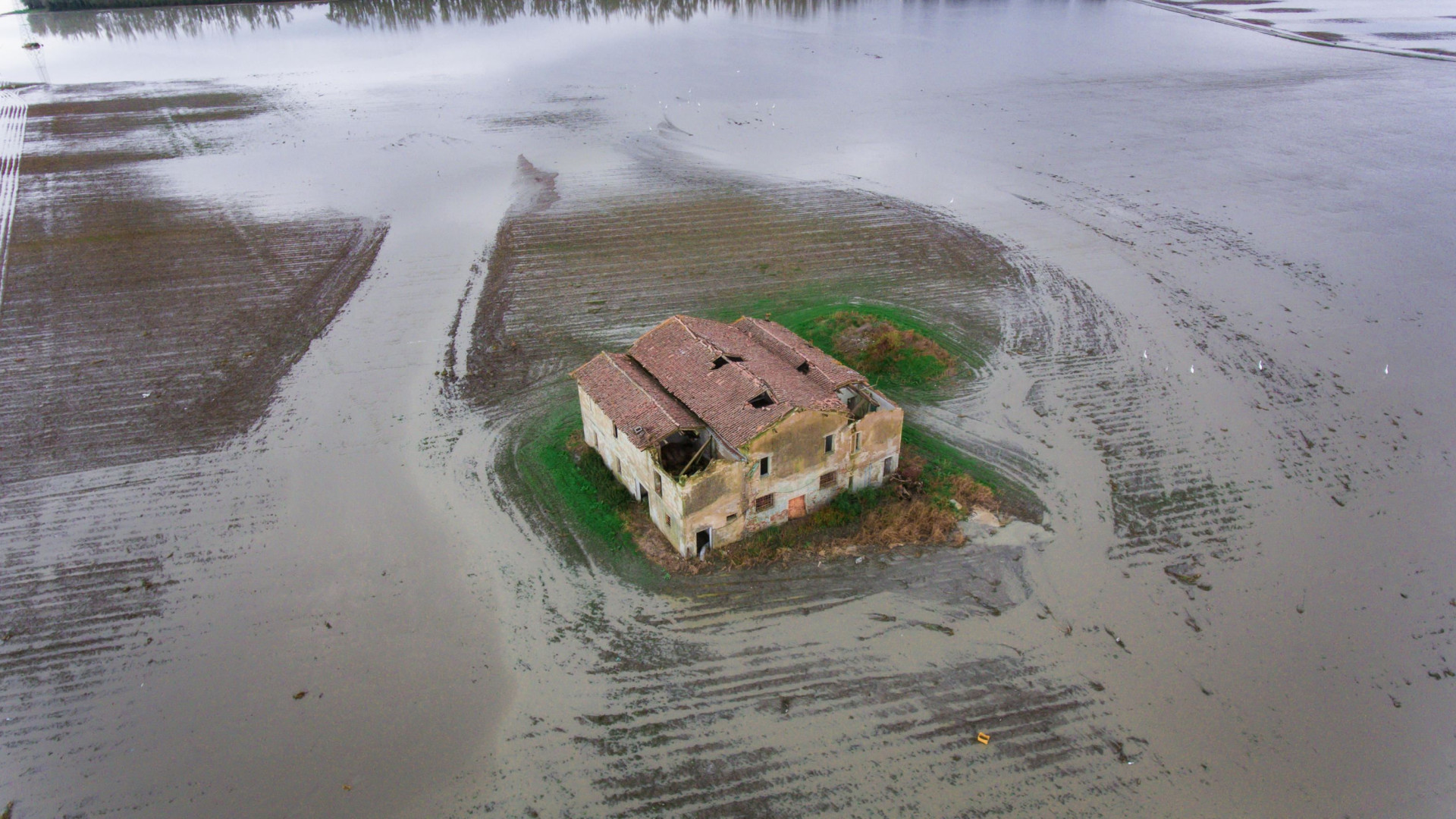 Immagine di Un morto e tremila sfollati, l'Emilia Romagna devastata dalle piogge