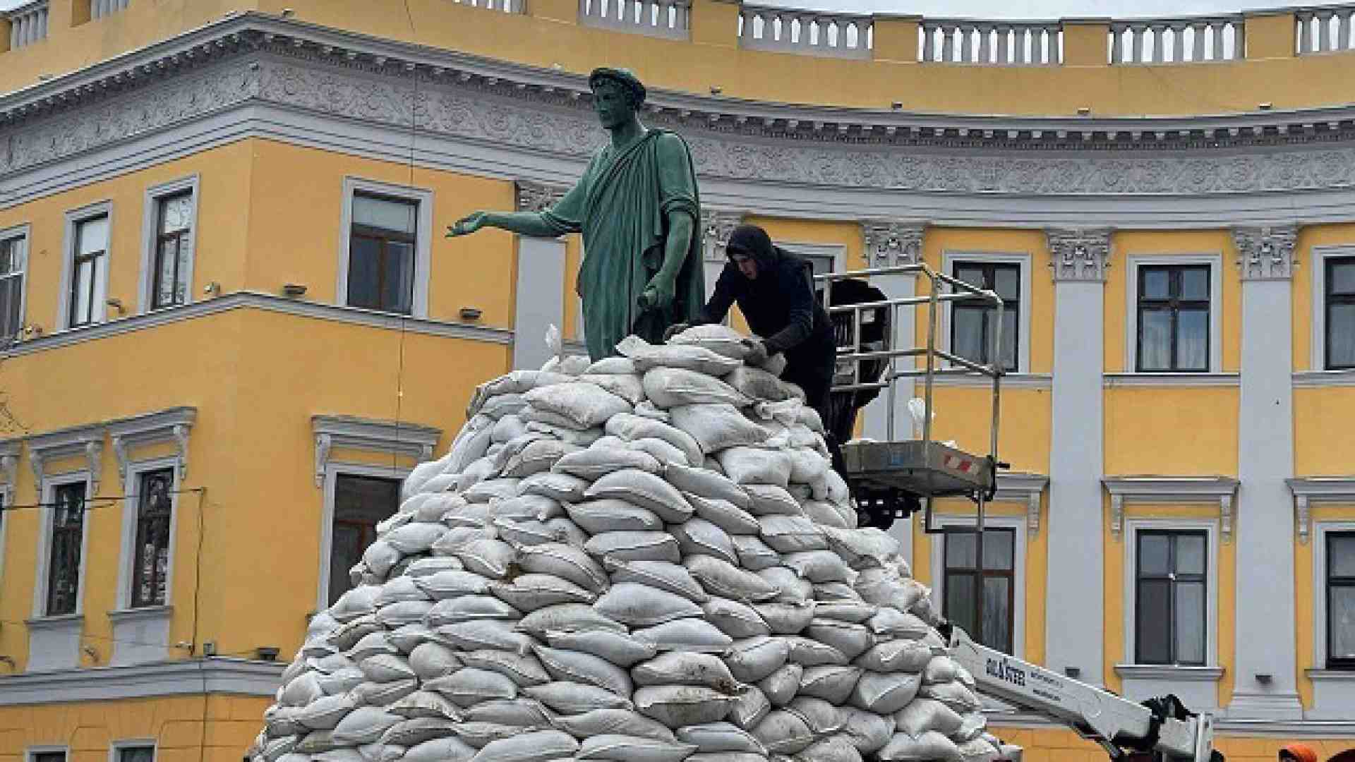 Immagine di La giusta opposizione alla legge che lacera la memoria culturale di Odessa