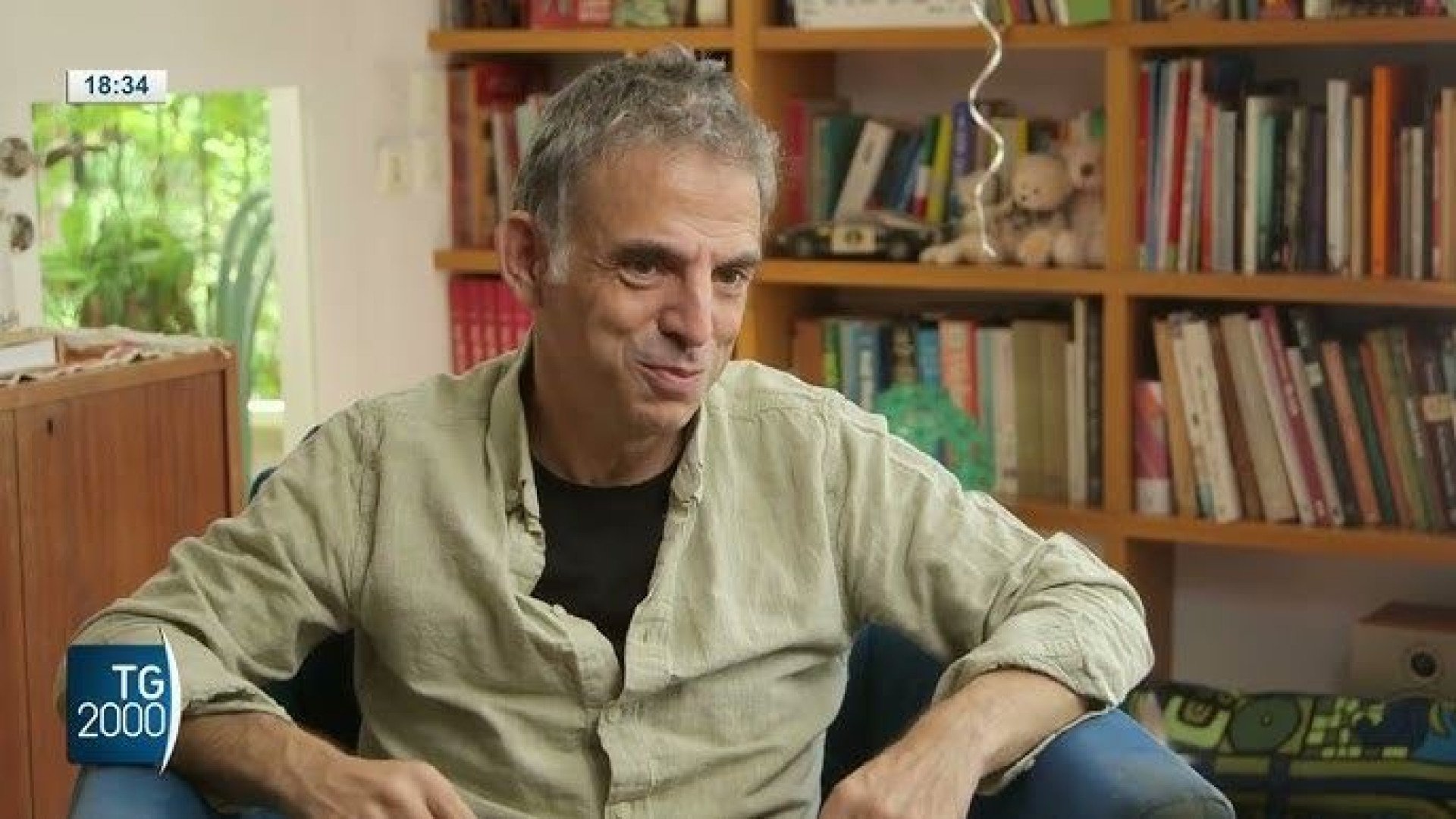 Immagine di Etgar Keret: «Più che l'attacco dell'Iran, gli israeliani temano Netanyahu»