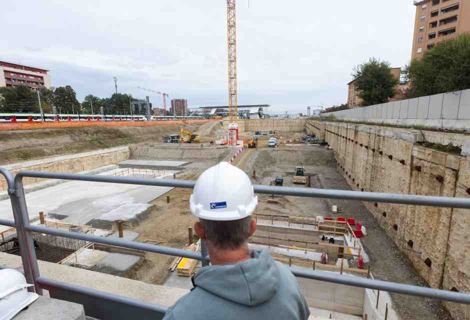 Milano col freno. Dove inizia e dove porta la crisi di politica e idee