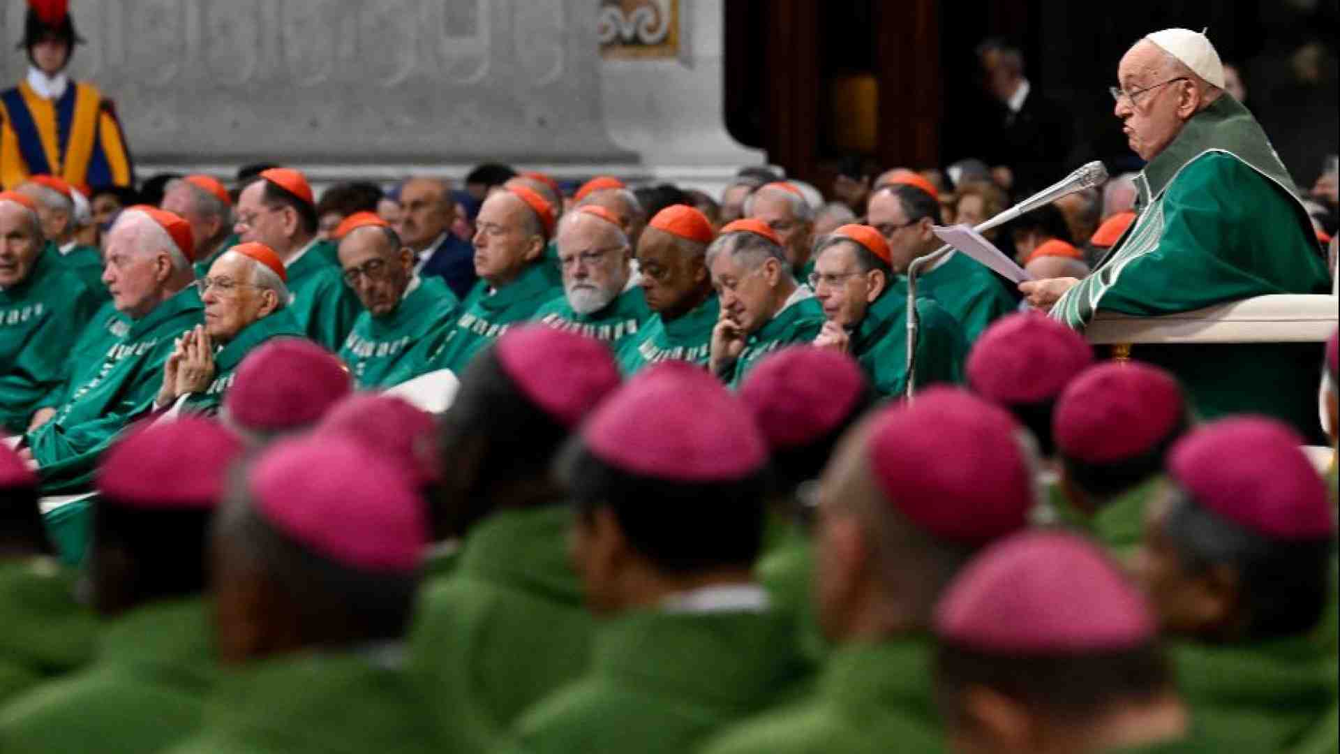 Immagine di Il Papa: abbiamo bisogno di una Chiesa che si sporca le mani per servire Dio