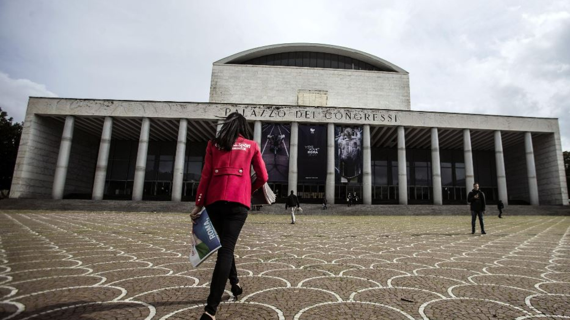 Immagine di L'idea di intitolare il Palazzo dei Congressi dell'Eur a De Gasperi piace a tutti