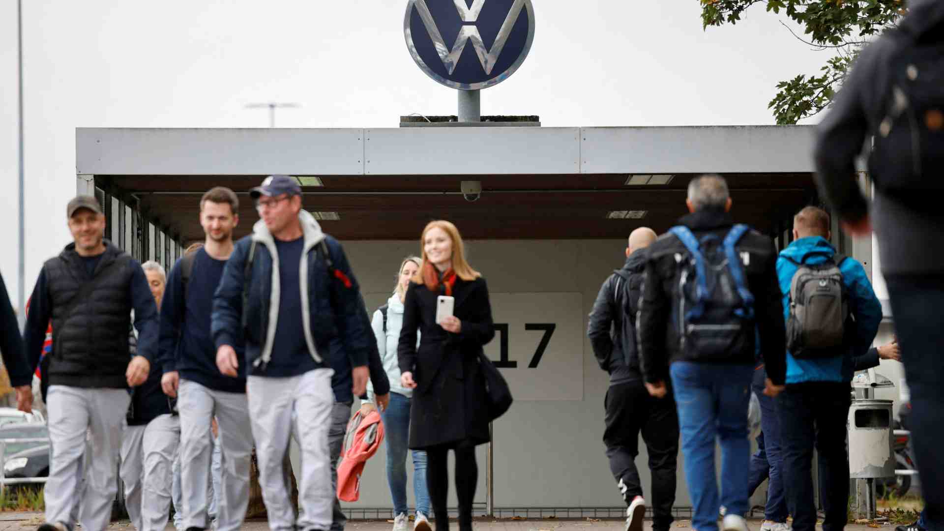 Immagine di Tagli e chiusure: Volkswagen, crisi aperta
