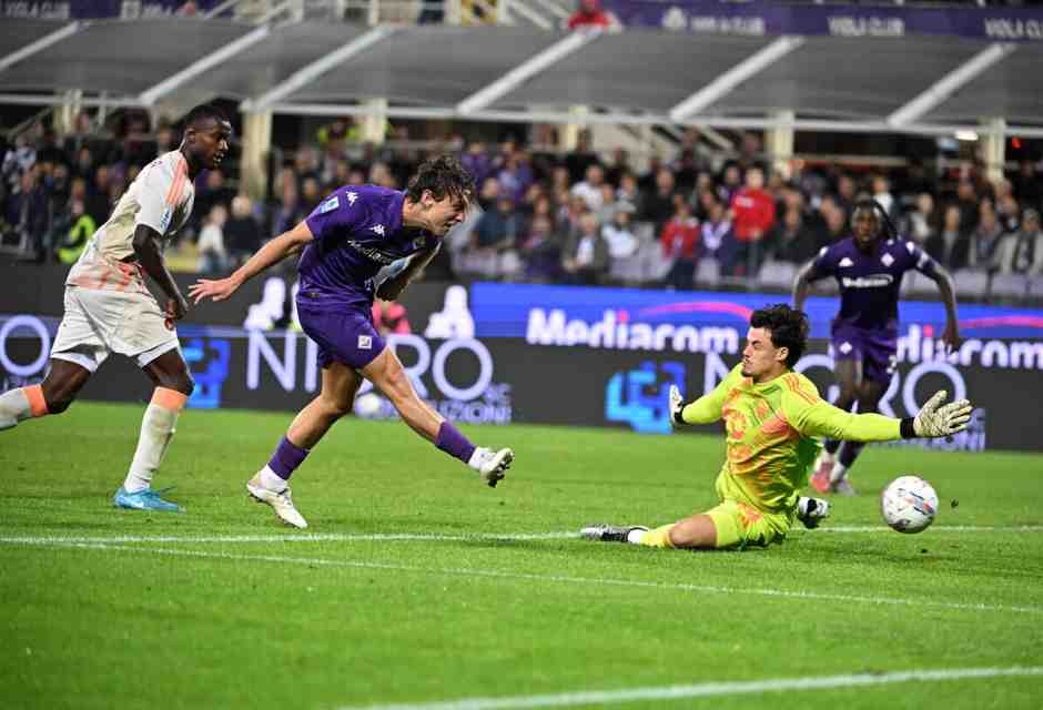 Il gol di Edoardo Bove contro la Roma (foto Ansa)