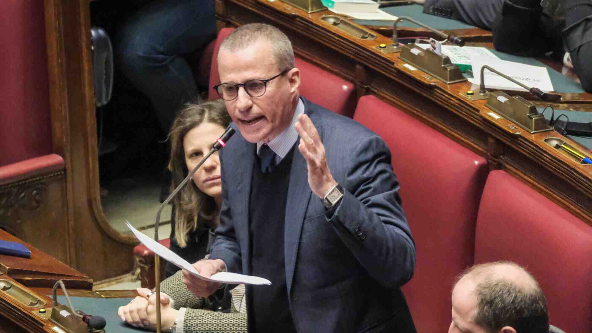 Immagine di Il notaio Colucci, uomo-ombra di Conte nella disfida a 5 Stelle