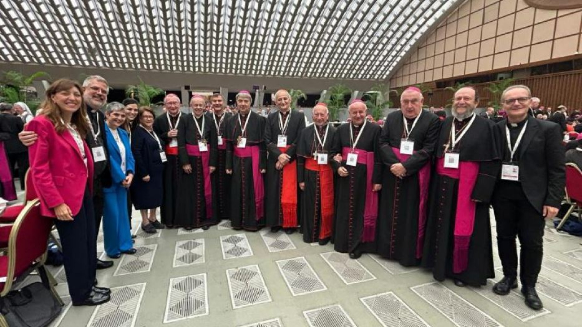 Immagine di «Dal Sinodo di carta al Sinodo di carne». Brambilla: Chiesa fraterna e multiforme