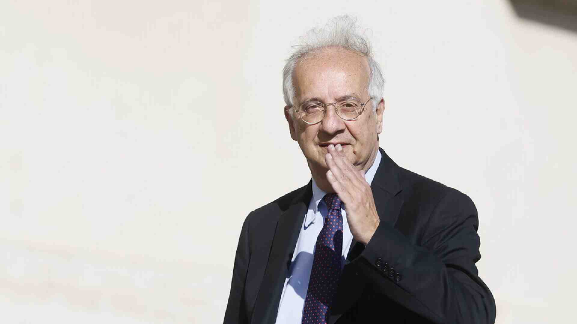 Immagine di Perdere la memoria non è sempre un male. La storia di Luciano raccontata da Veltroni
