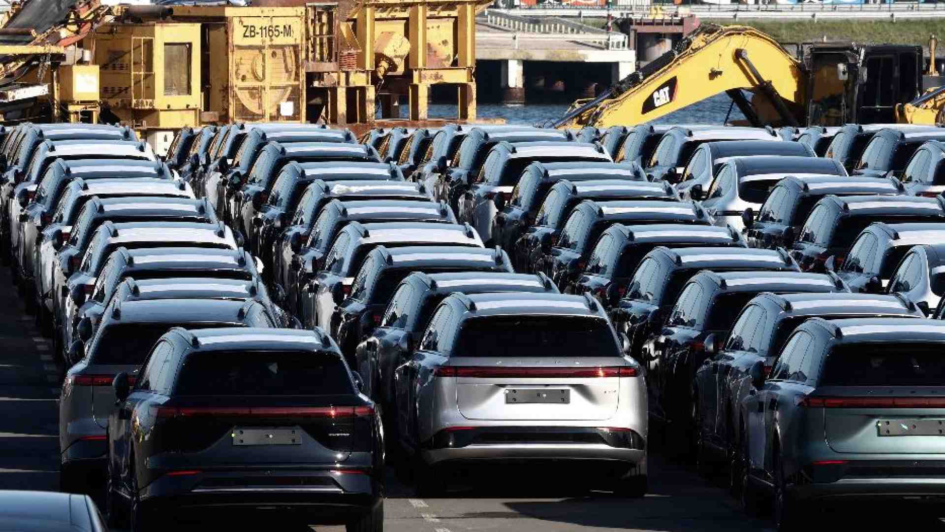 Immagine di Al via i dazi Ue sulle auto elettriche cinesi. Le "ritorsioni" di Pechino