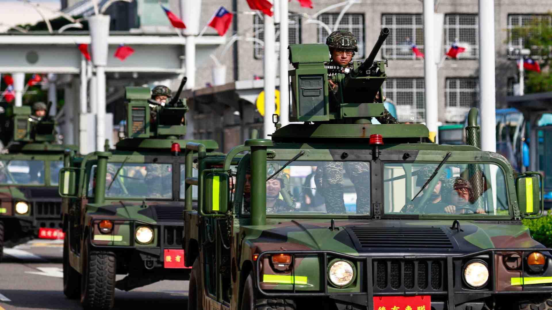 Immagine di Mosca e Pechino legate contro Kyiv e Taipei. Ora Taiwan vuole potersi difendere da sola