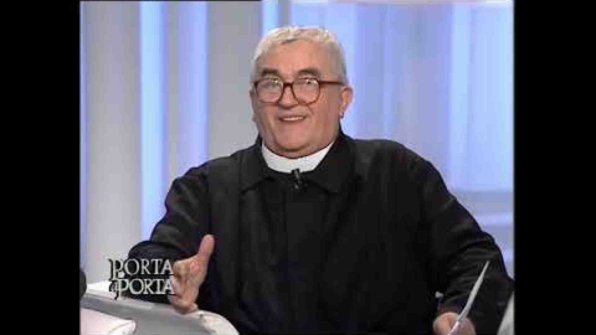 Immagine di Le avventure di don Benzi tra gli ultimi: ecco la storia del «pazzo di Dio»