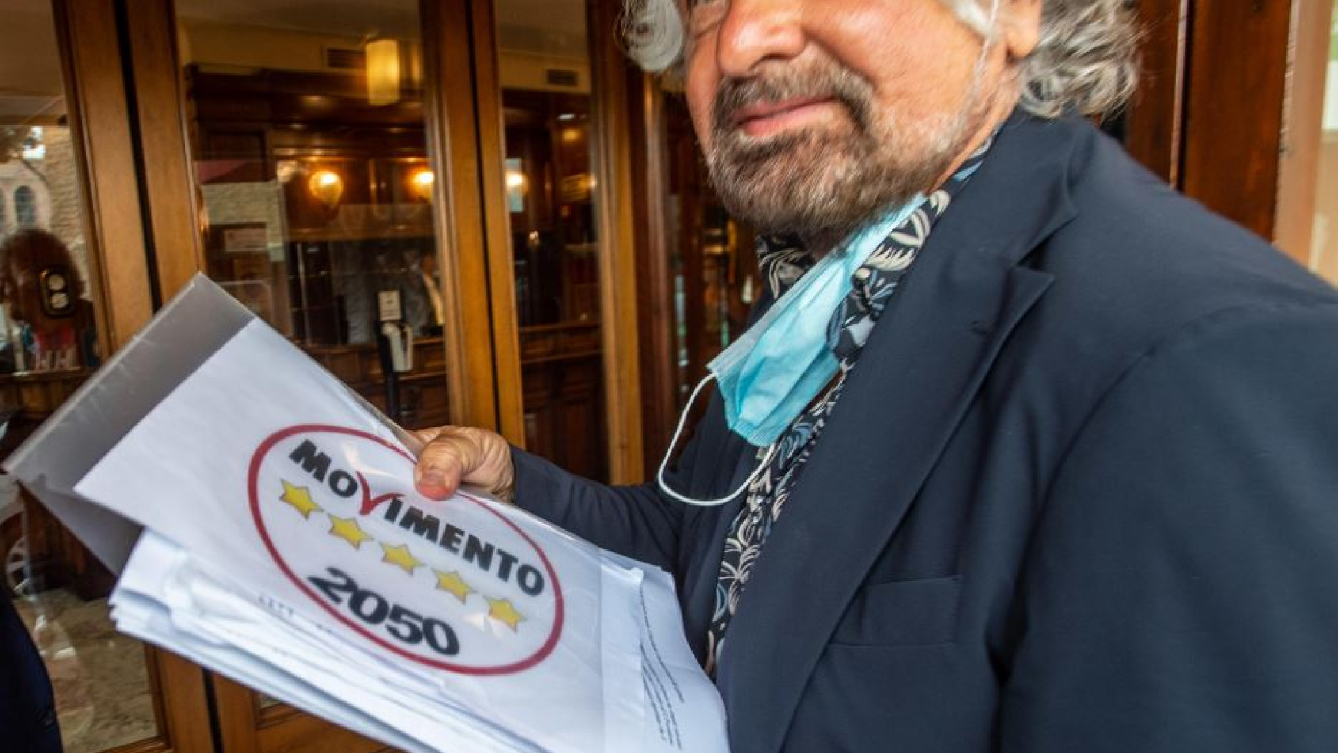 Immagine di Dai valori eco-sociali al caos di oggi: perché Grillo non vota più M5s