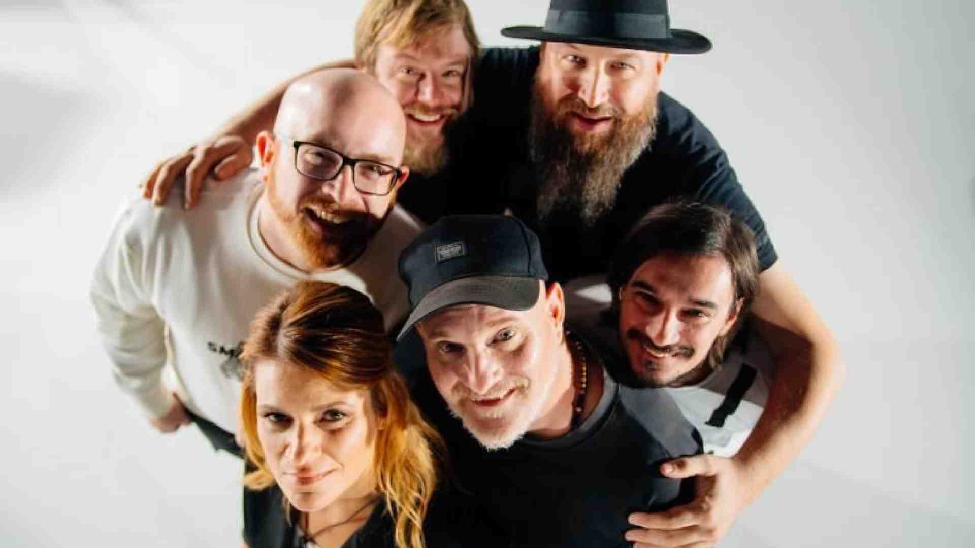 Immagine di I 15 anni dei Reale: «Con i concerti rock animiamo la fede»
