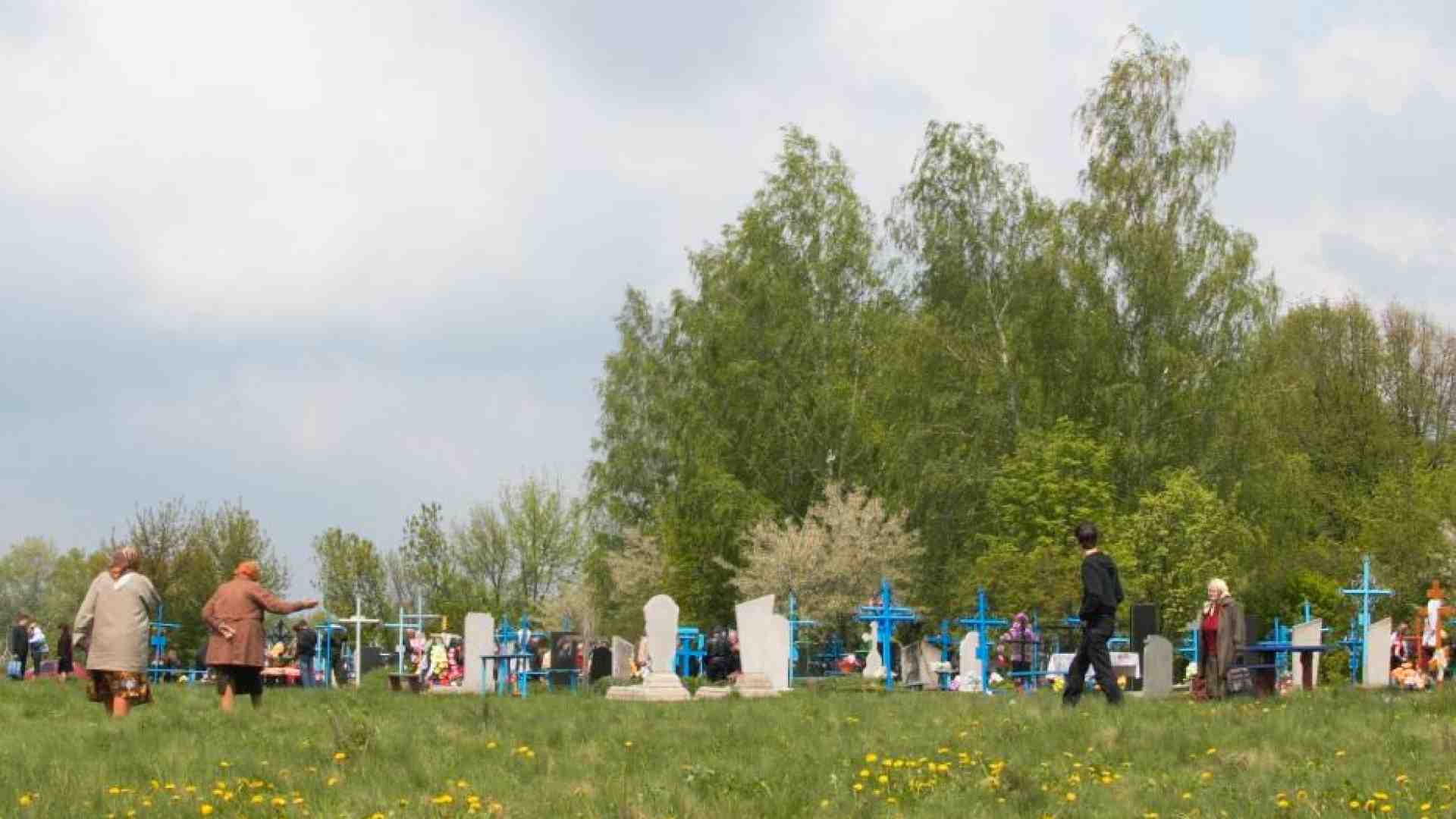 Immagine di Il giorno dei morti: così i cristiani pregano per i defunti
