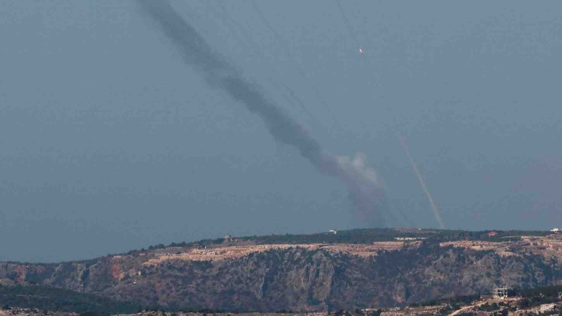 Immagine di Hezbollah ha lanciato razzi dal Libano nel centro di Israele