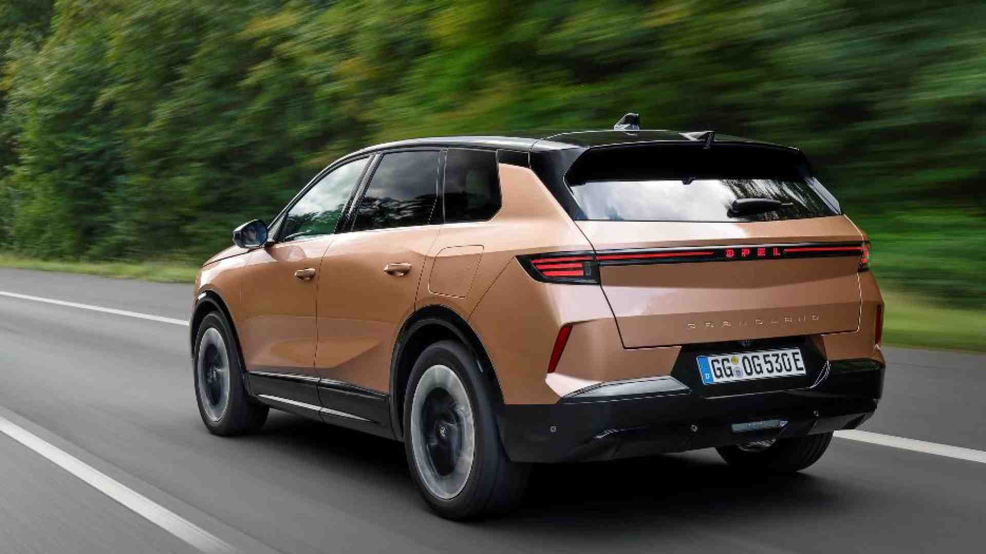 Immagine di Grandland di nome e di fatto: Opel rilancia l'orgoglio tedesco