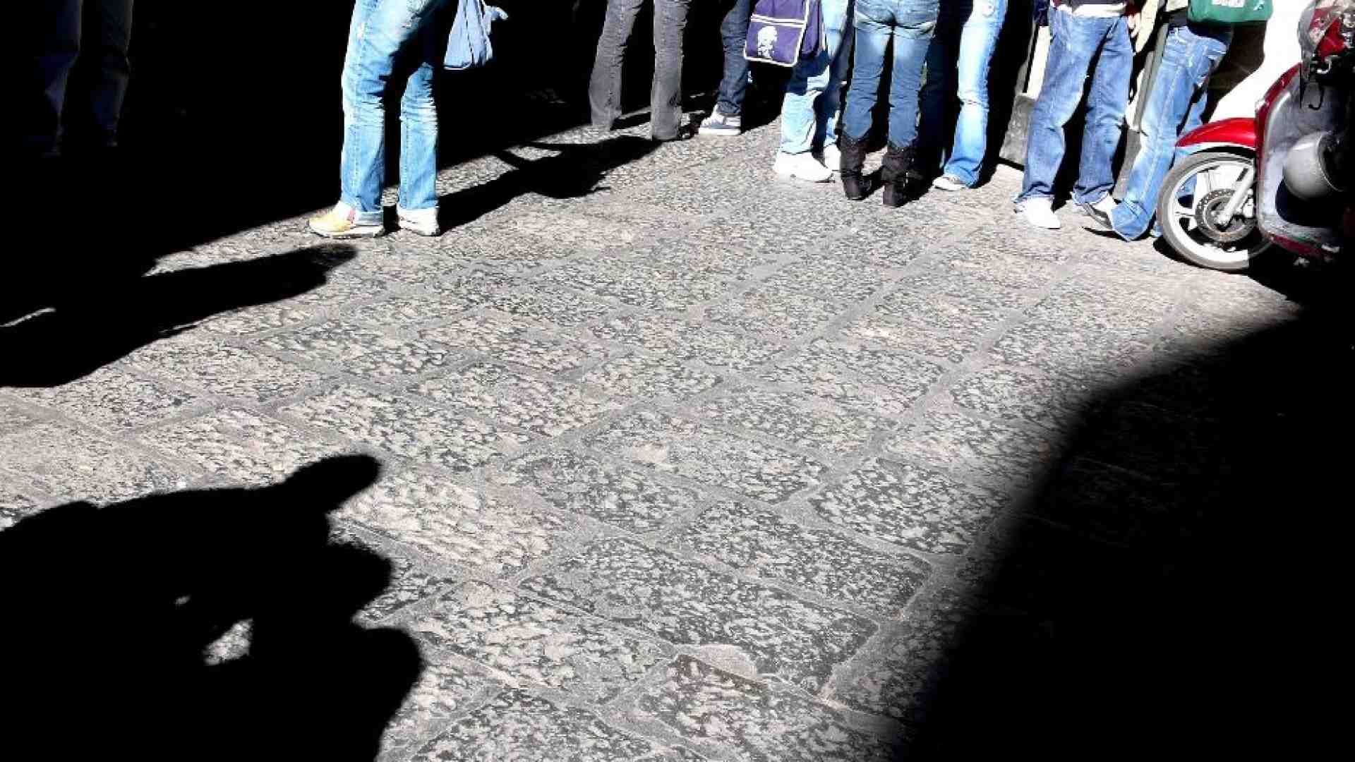 Immagine di Violenze senza fine: una 12enne accoltella il compagno di classe a Roma