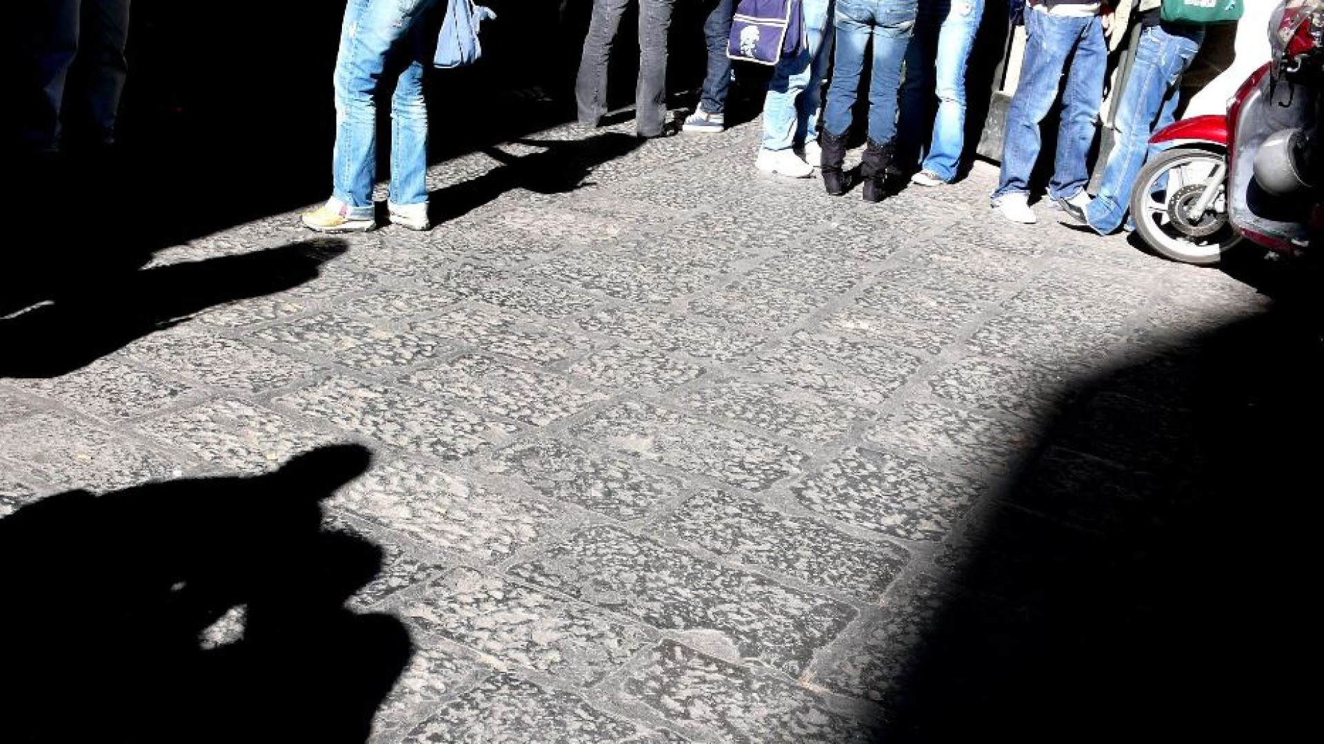 Immagine di Violenze senza fine: una 12enne accoltella il compagno di classe a Roma