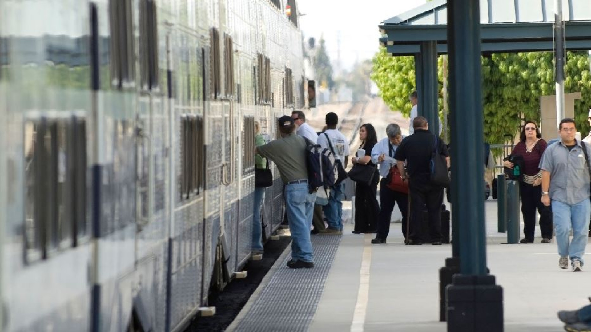 Immagine di Sul treno che attraversa l'America i pendolari hanno deciso: vincerà...