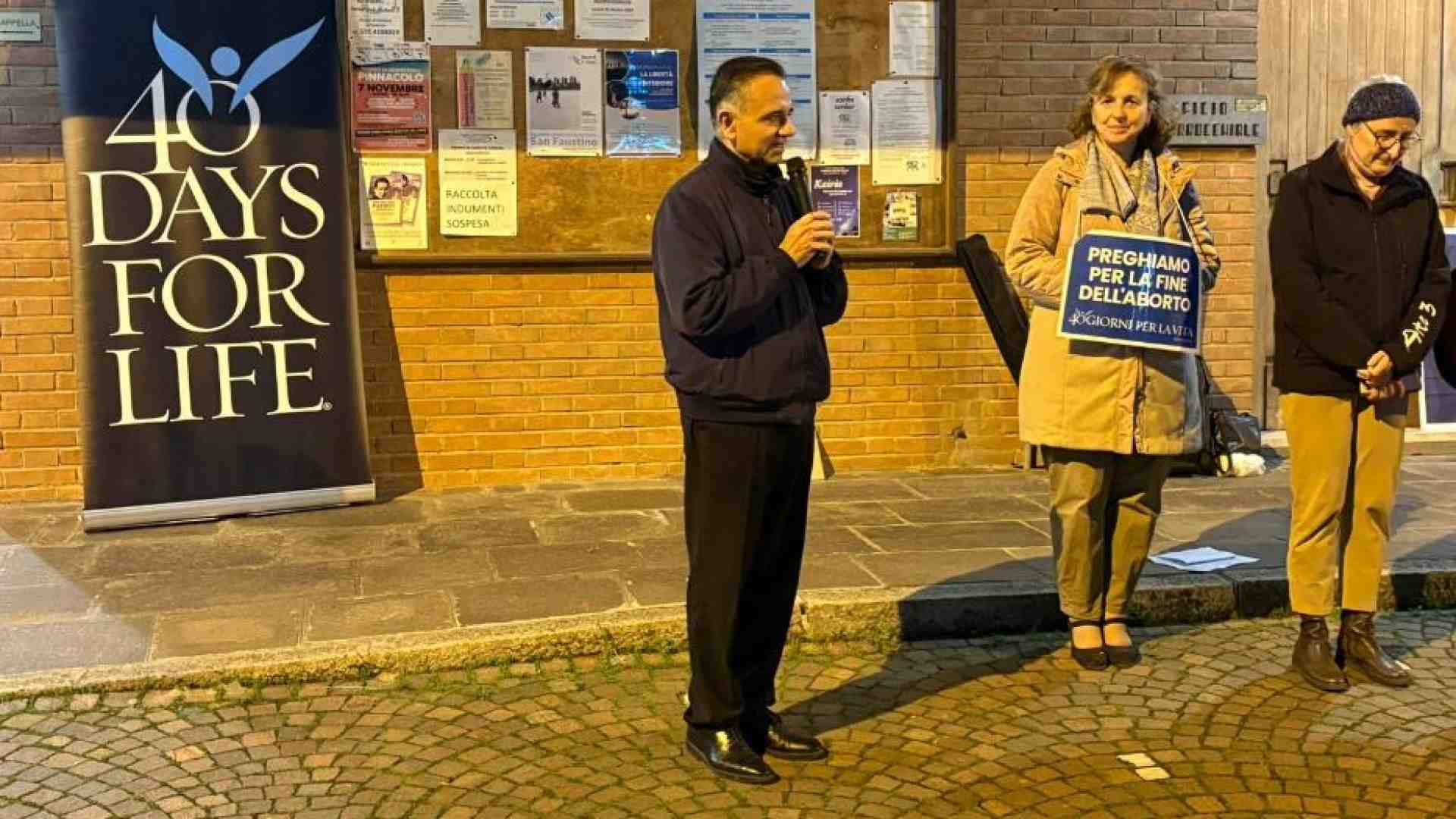 Immagine di Aborto: “40 giorni per la vita”, chiusura con la benedizione di Castellucci
