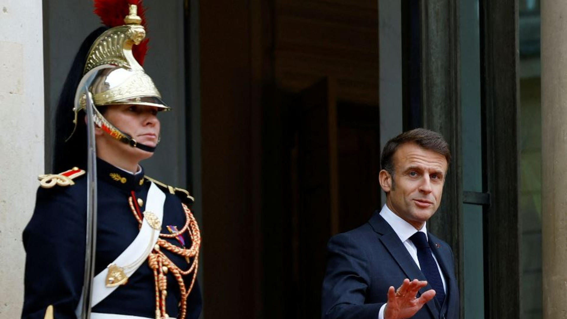 Immagine di Macron non si ferma: riparte la legge sull’«aiuto a morire»