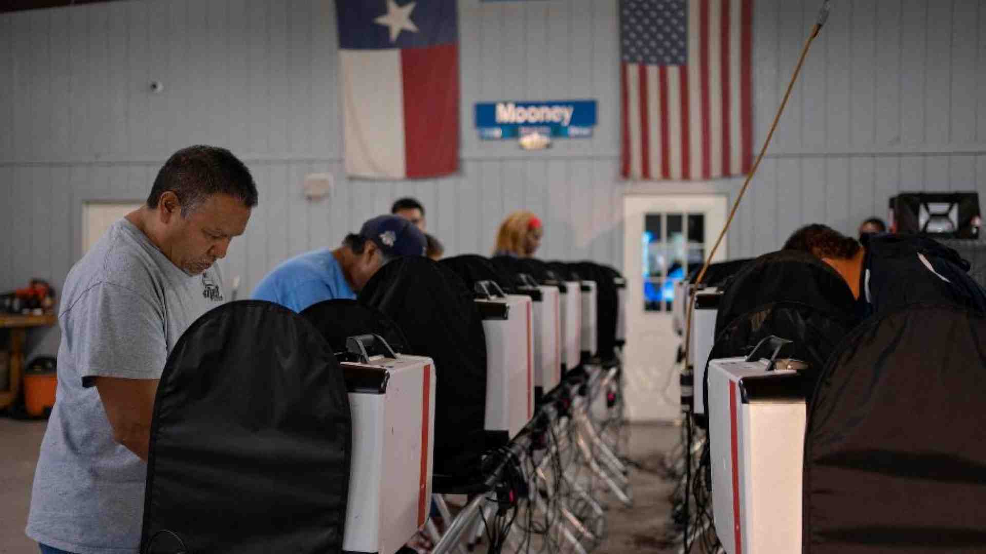 Immagine di Anche i "latinos" tra le braccia di Trump