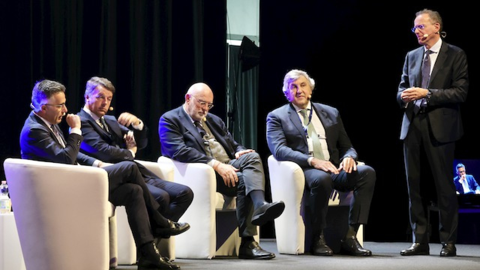 Immagine di Divisa, ideologica e autoreferenziale, l’Europa deve cambiare
