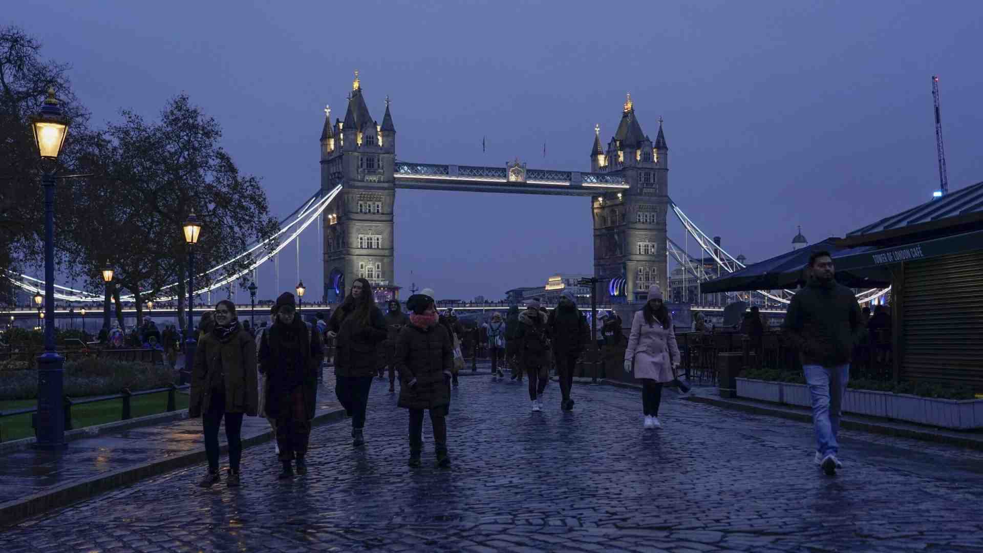 Immagine di “Caledonian Road” di Andrew O’Hagan, il romanzone di una Londra fatata e popolare