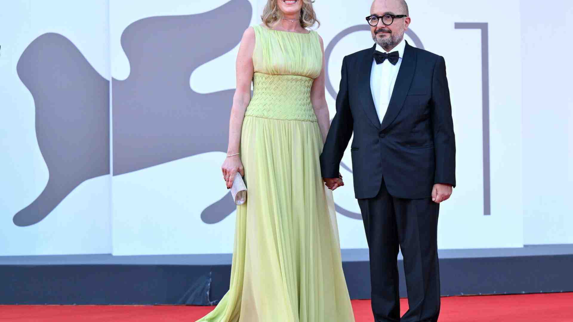 Immagine di Sul red carpet con l'ex ministro Sangiuliano