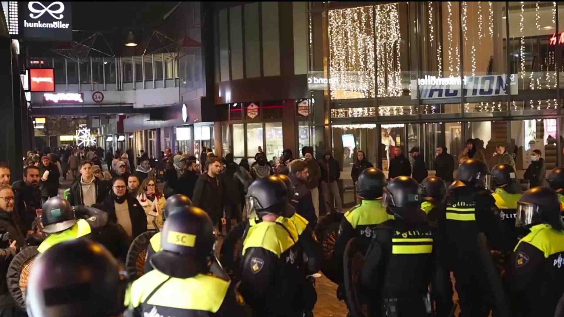 Immagine di Il calcio che si ribella all’Intifada globale