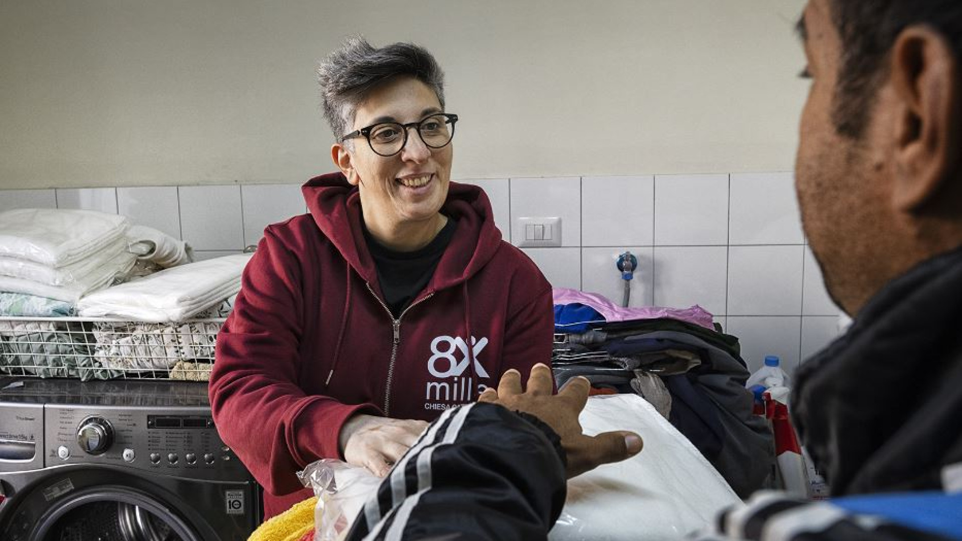 Immagine di Il dormitorio nel cuore di Salerno: «Chi fa fatica trova riposo e ascolto»
