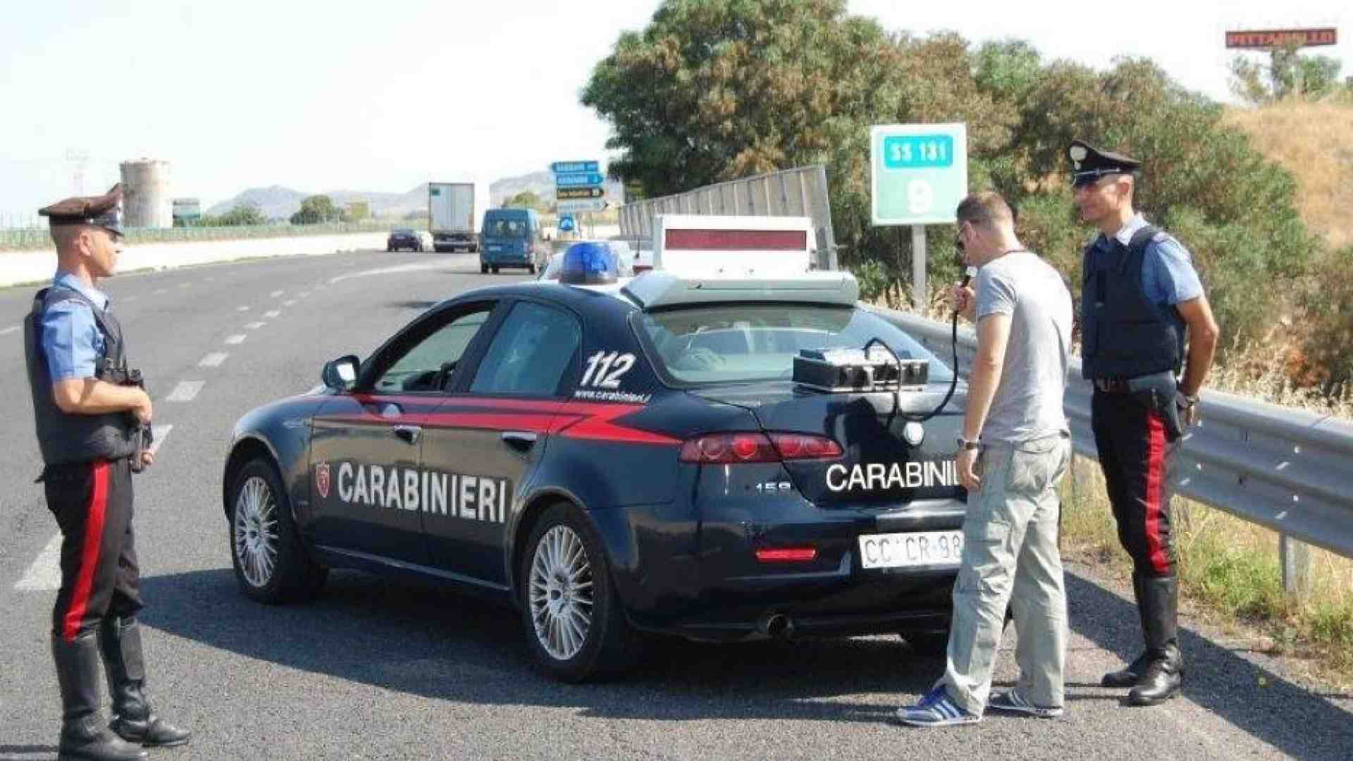 Immagine di Scende dal pullman e viene investita da un'auto, morta studentessa