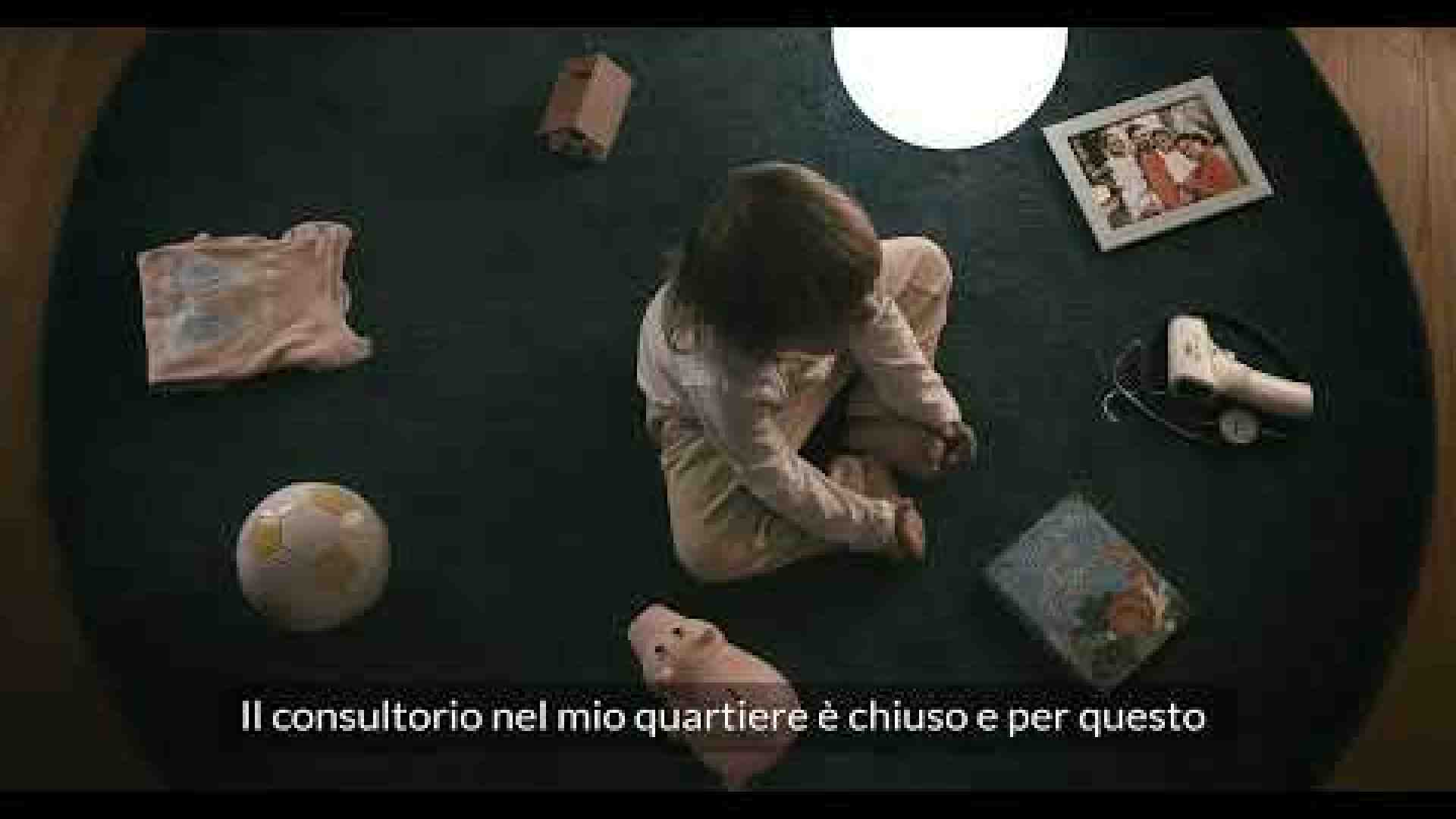 Immagine di L'Italia dei pochi bambini sempre più poveri. I rincari anche sulle pappe