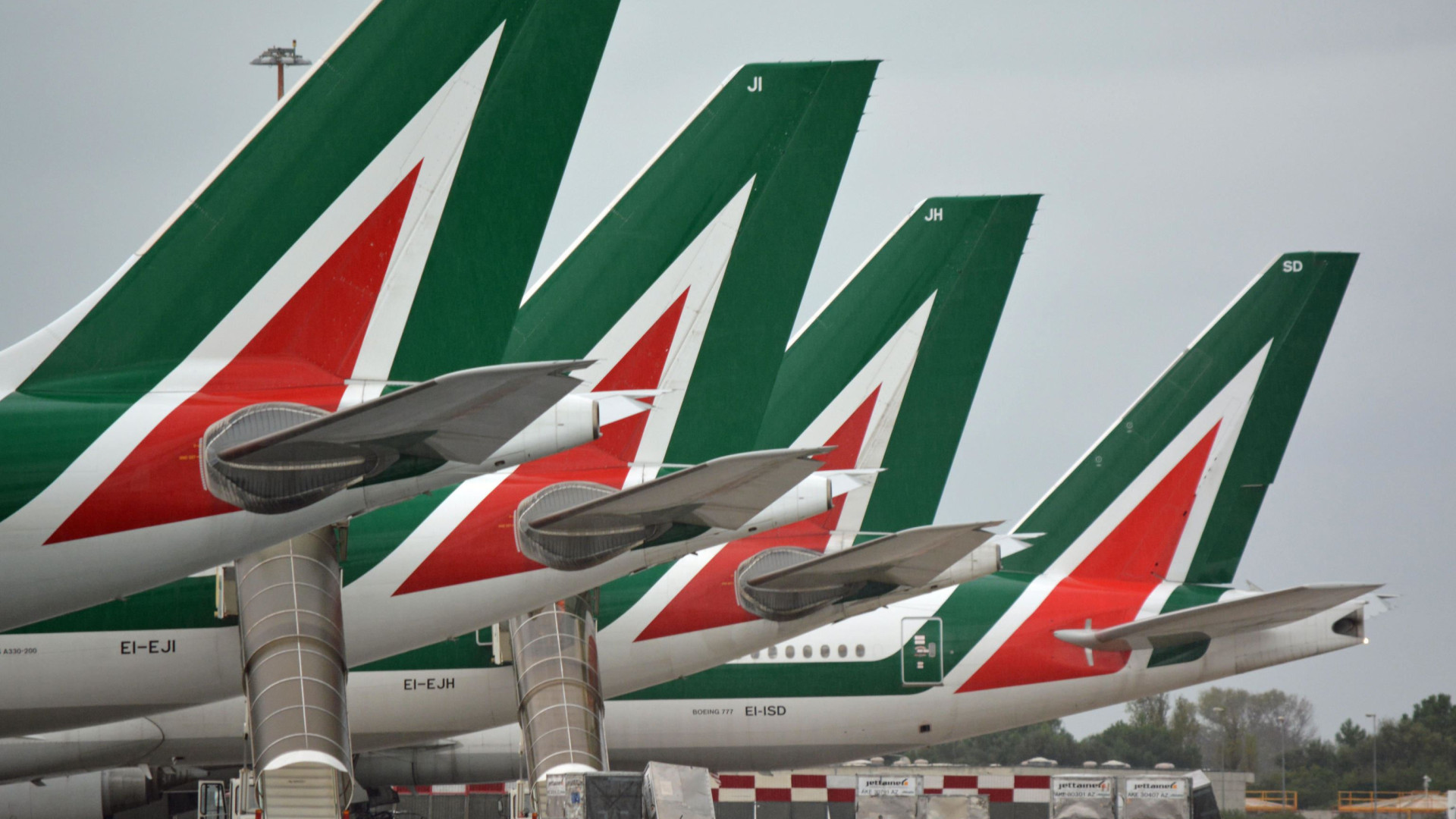 Immagine di Licenziamento collettivo per 2.059 all'Alitalia: l'appello del sindacato