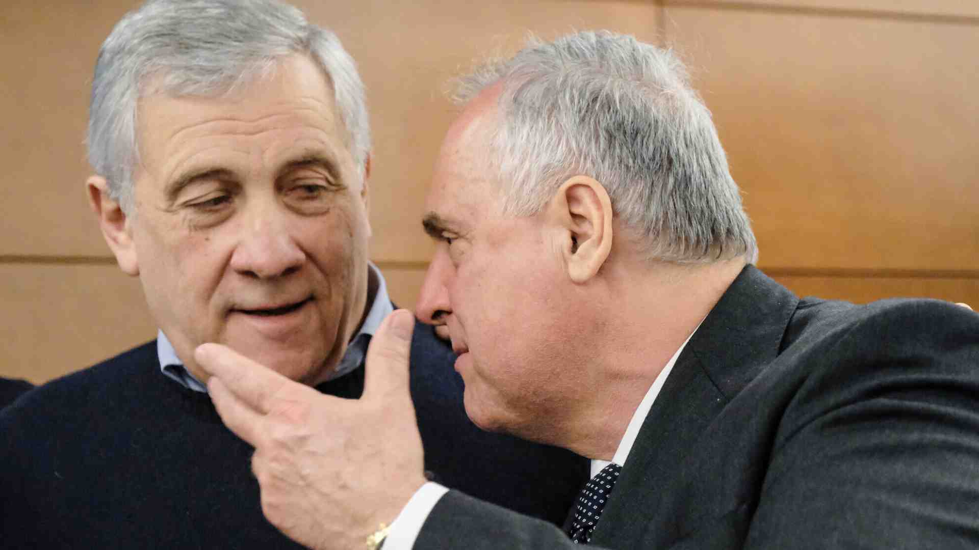 Immagine di La Lotito tax. Forza Italia tassa le bigh tech, ma colpisce Mediaset. Emendamento riscritto