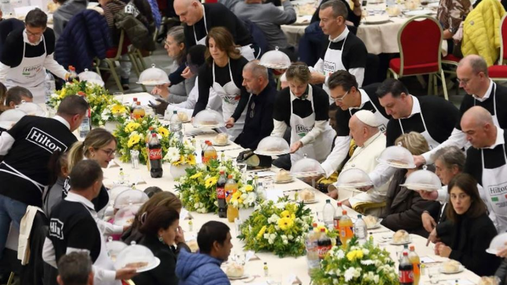 Immagine di Il Papa pranza in Vaticano con 1300 bisognosi