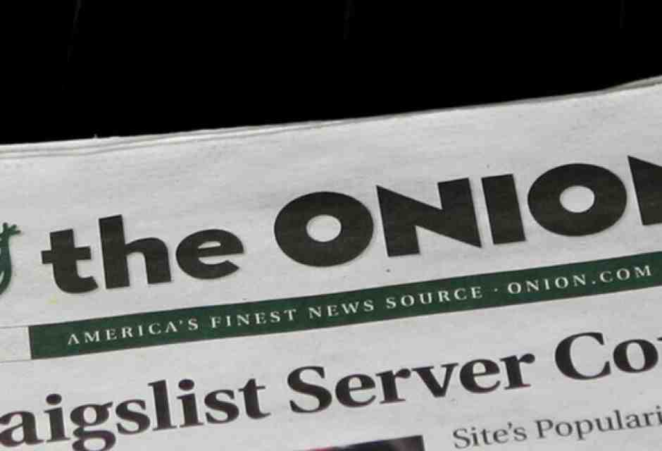 The Onion acquisisce Infowar di Alex Jones. Una lezione ai complottisti