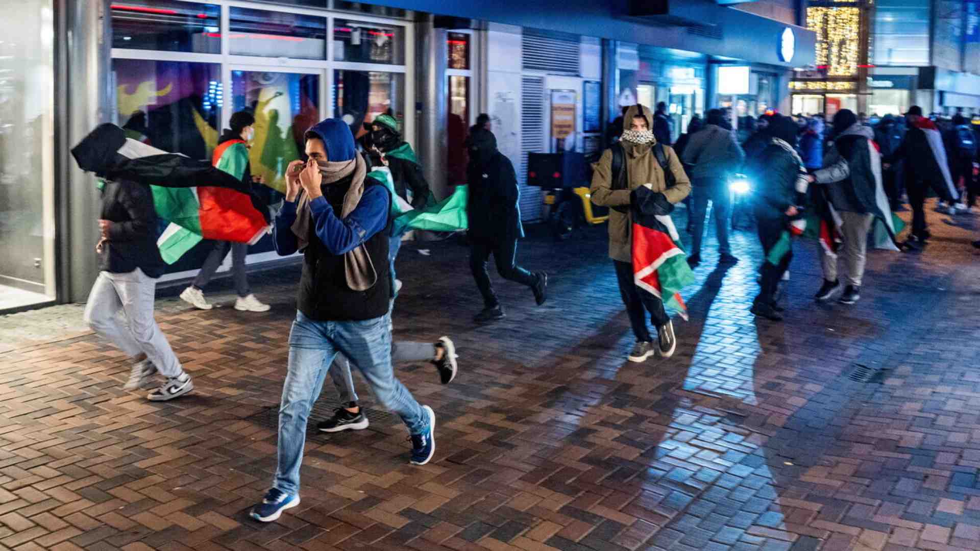 Immagine di Gli ebrei di Amsterdam ci raccontano la fine dell’illusione multiculturale