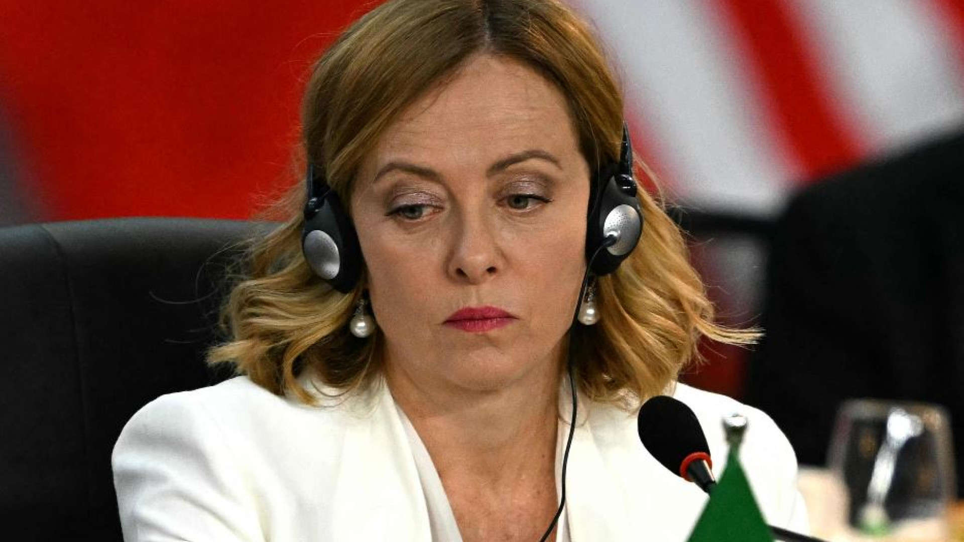Immagine di La linea di Meloni: normalizzare la sconfitta. E difende Valditara