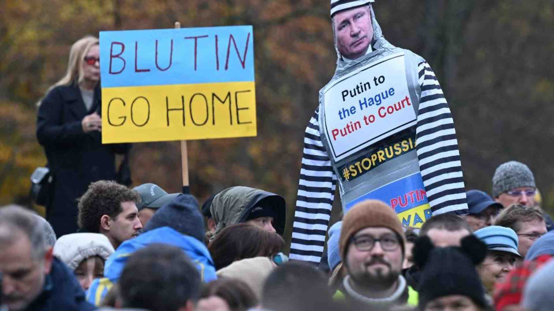 Immagine di Mille giorni di guerra: quei piccoli gesti di dissenso che impauriscono Putin