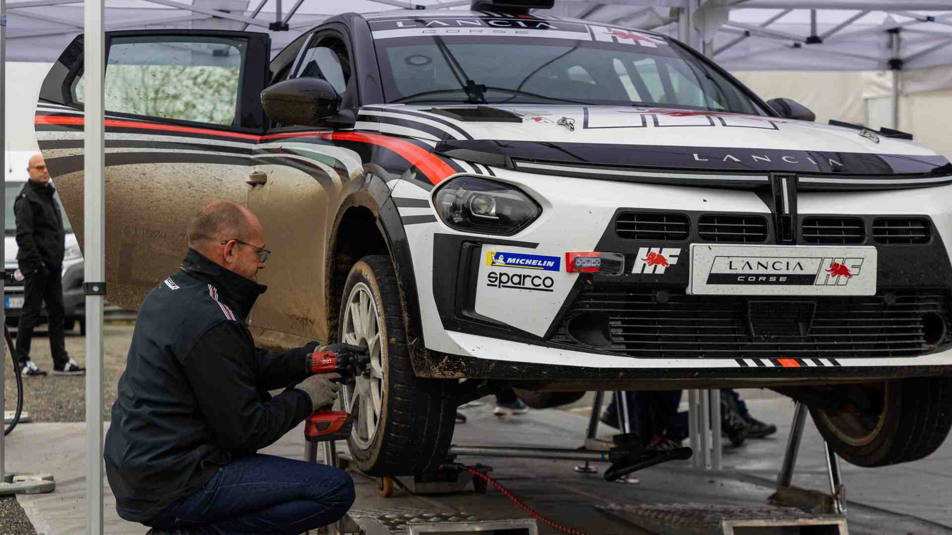 Immagine di Il rally nel cuore: Lancia ritorna per non disperdere un patrimonio